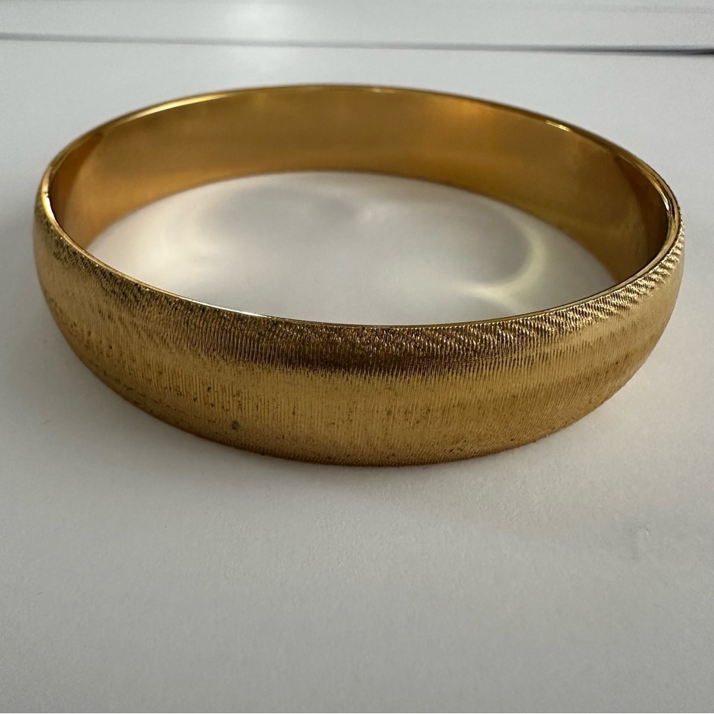 Vintage Monet Brushed Gold Tone Round Bangle Bracelet